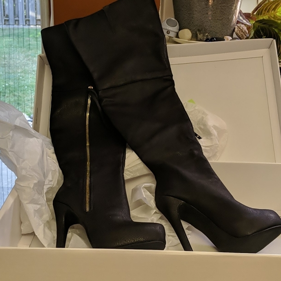 Luxe Shoes - Thigh high Boots; Brand new, never worn